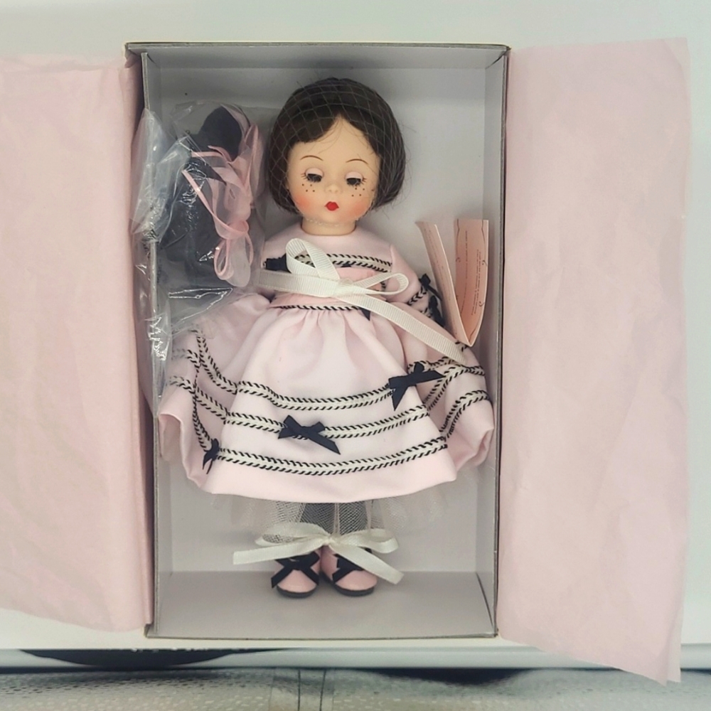 Madame Alexander Party Dress Wendy